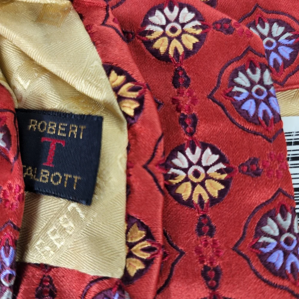 ROBERT TALBOTT Best Of Class Silk Red Tie.